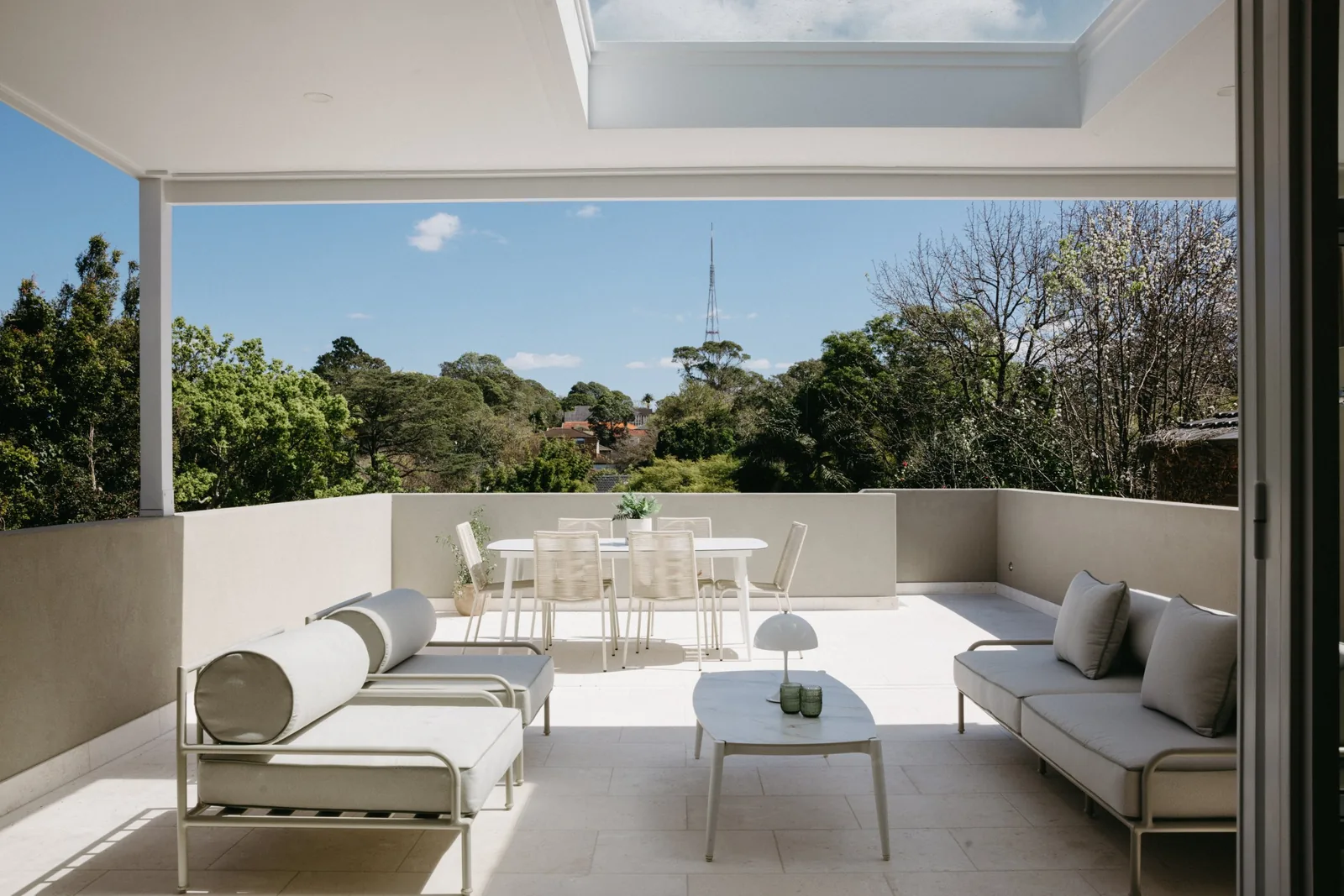 Terrace with skylight and seating